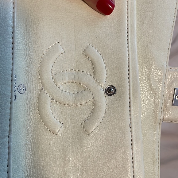 Vintage Chanel Timeless - Picture 3 of 7